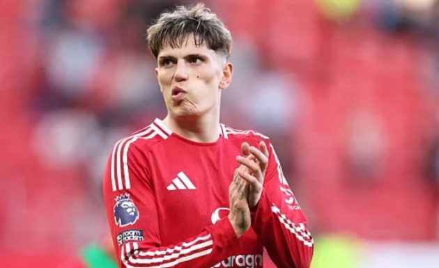 rio-ferdinand-neu-phai-chon-toi-san-sang-de-garnacho-roi-mu-de-co-duoc-cau-ay