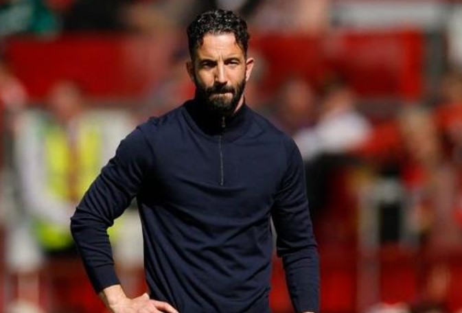 huyen-thoai-arsenal-ca-mu-va-tottenham-deu-khong-xung-du-champions-league-mua-sau