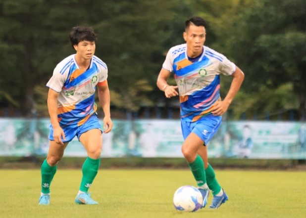 cong-phuong-lien-tuc-ghi-diem-voi-hlv-kim-dtvn-co-bien-truoc-ngay-hoi-quan