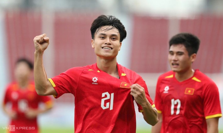 cdv-indonesia-cam-on-roi-rit-khi-viet-nam-thang-malaysia-mo-ra-co-hoi-cho-doi-nha