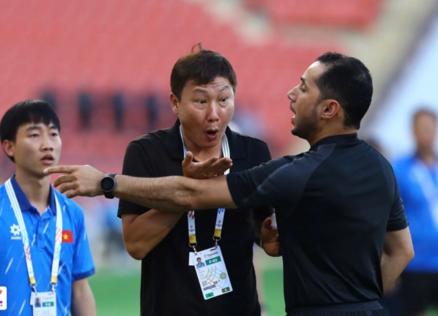 dang-cap-nhu-hlv-kim-sang-sik-cu-thay-nguoi-la-co-ban-chua-bao-gio-thua-ck