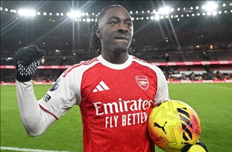 sieu-pham-cua-eze-khien-dan-sao-arsenal-chet-lang-tren-san